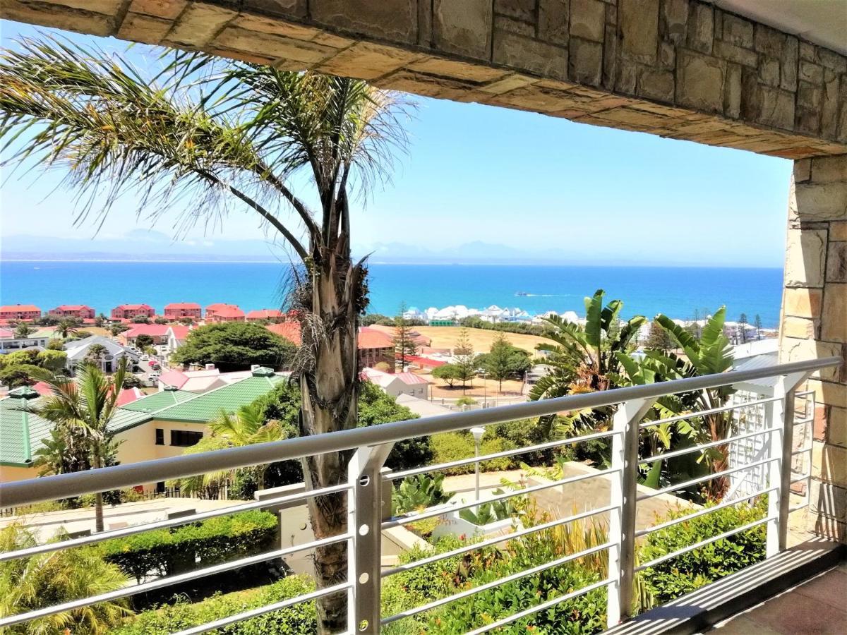 4 On Montagu Accommodation Mossel Bay Exterior foto